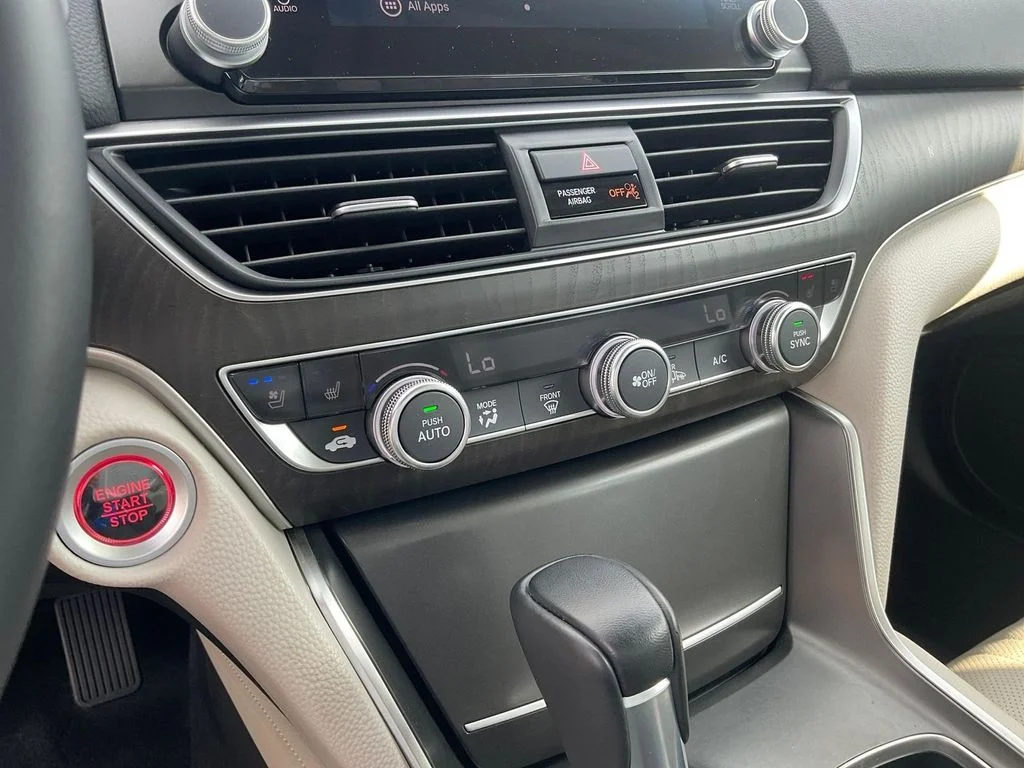 2018 Honda Accord Touring - Photo 21