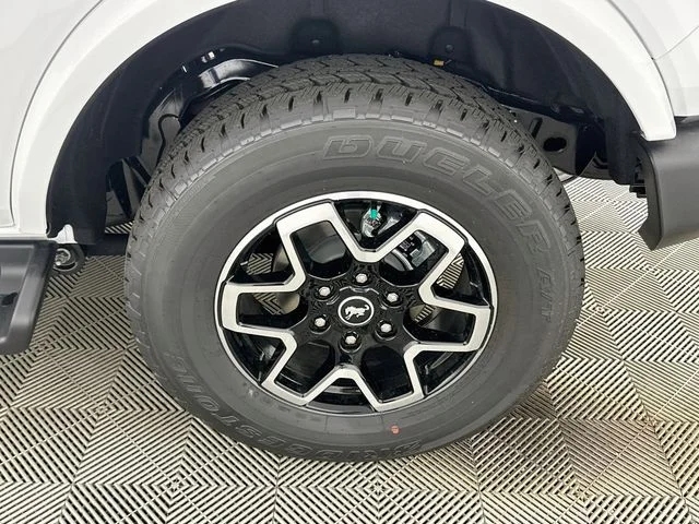 New 2026 Ford Bronco Outer Banks