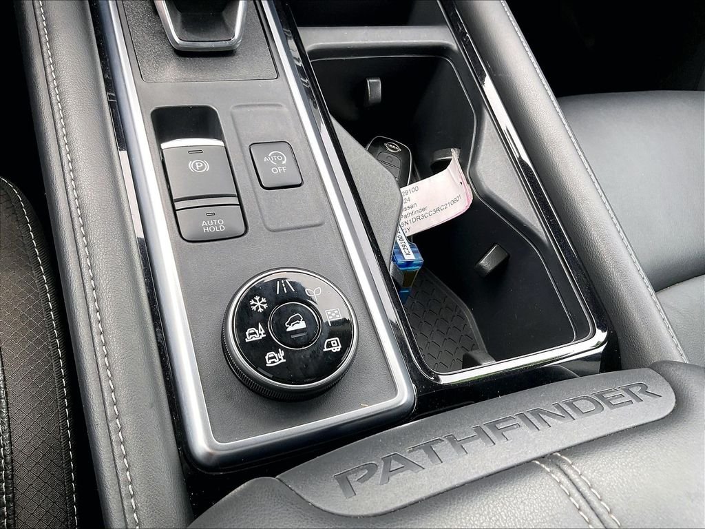 Used 2024 Gun Metallic/Super Black Nissan SL image 34