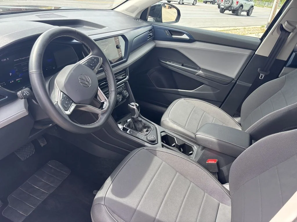 2024 Volkswagen Taos SE - Photo 8
