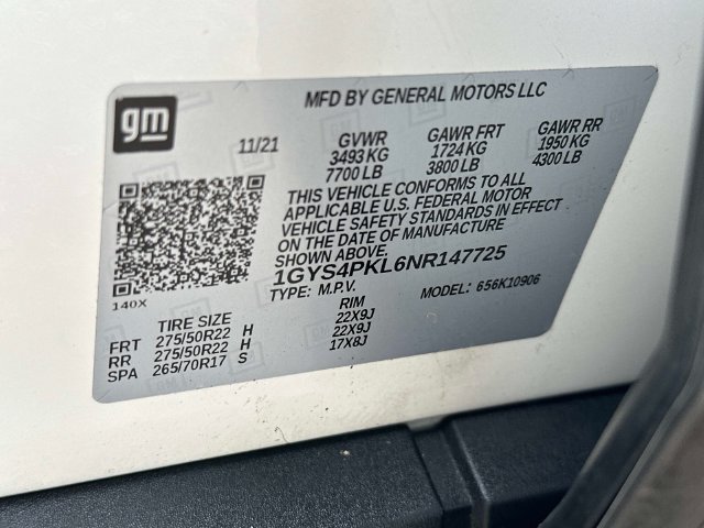 Used 2022 White Cadillac Sport image 19
