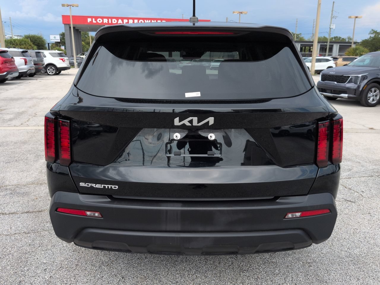 Certified Used 2023 Ebony Black Kia LX image 5