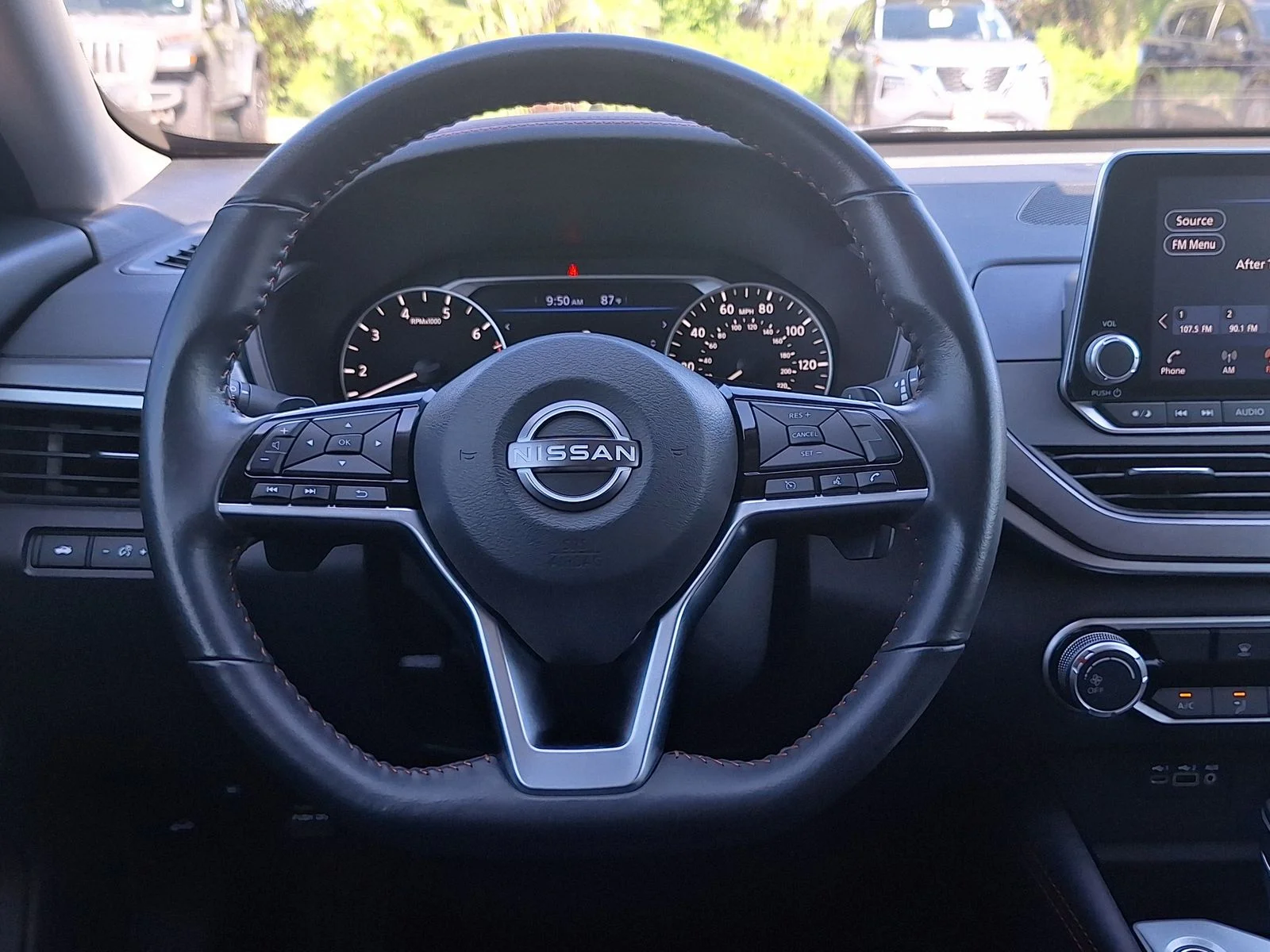 Used 2025 Blue Nissan 2.5 SR image 14