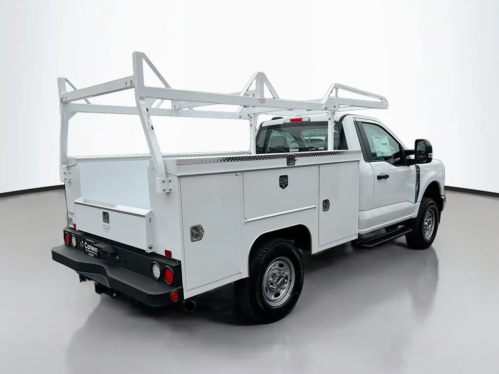 New 2026 Oxford White Ford XL image 14