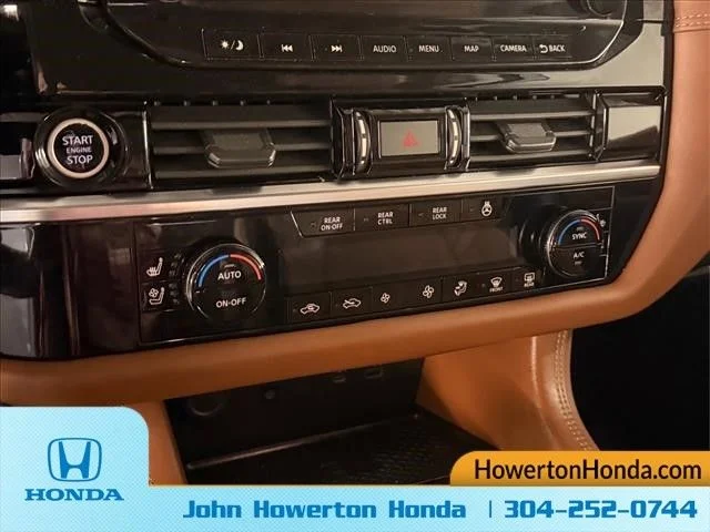 Used 2023 Gray Nissan Platinum image 23