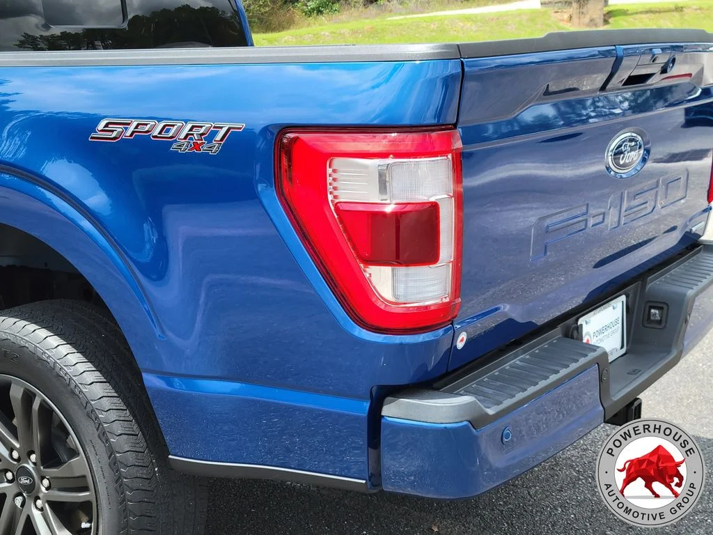 Used 2022 Blue Ford Lariat image 12