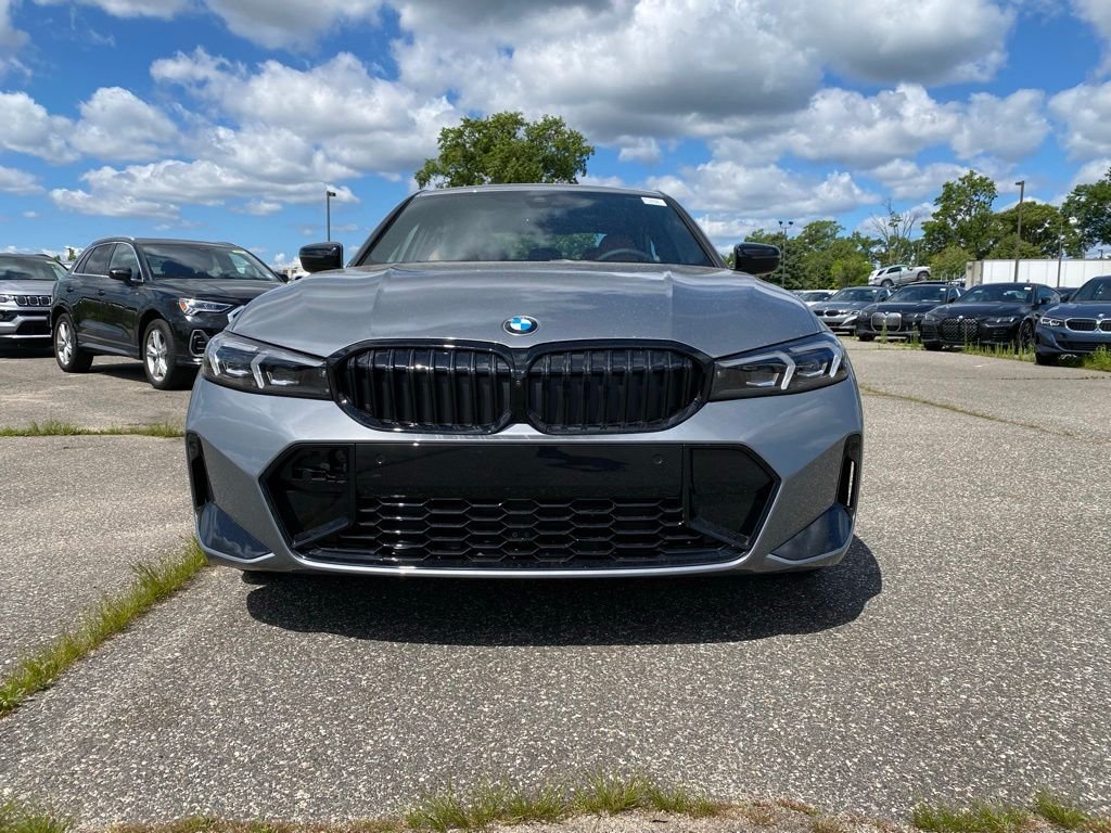 New 2026 Skyscraper Grey Metallic BMW 330i xDrive image 2