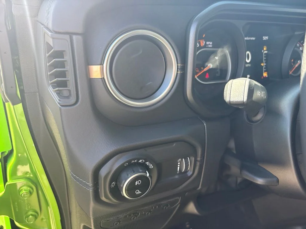 New 2026 Mojito Exterior Paint Jeep Sahara image 17