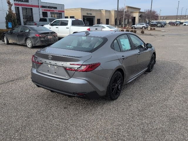 2026 Toyota Camry SE - Photo 17