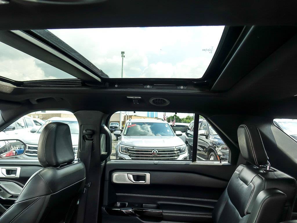 Used 2022 Red Metallic Ford ST image 16