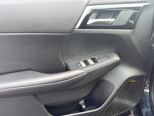 New 2026 Gray Mitsubishi SE image 24