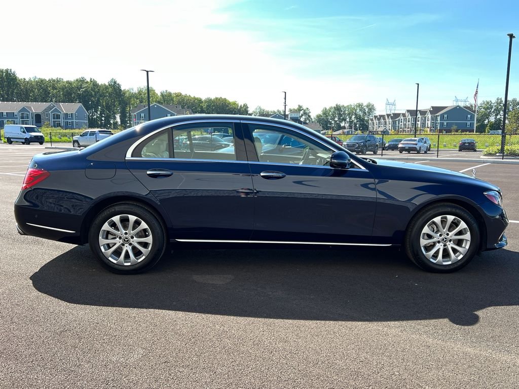 Used 2019  Mercedes-Benz E 300 image 9