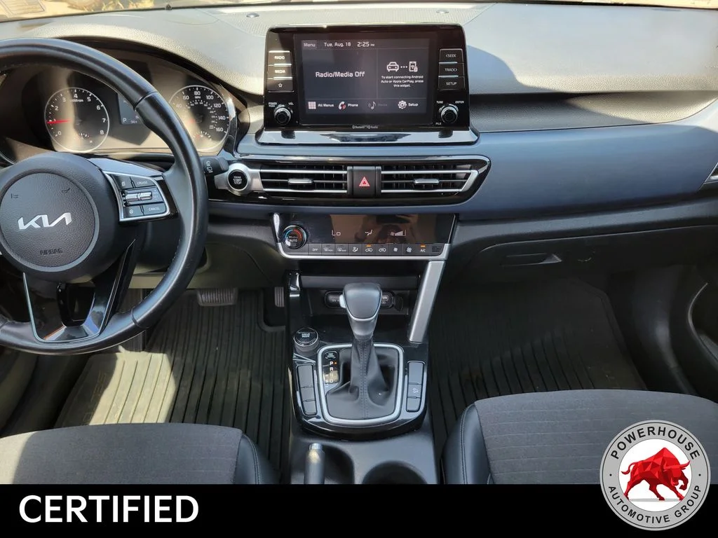Used 2023 Black Kia S image 19