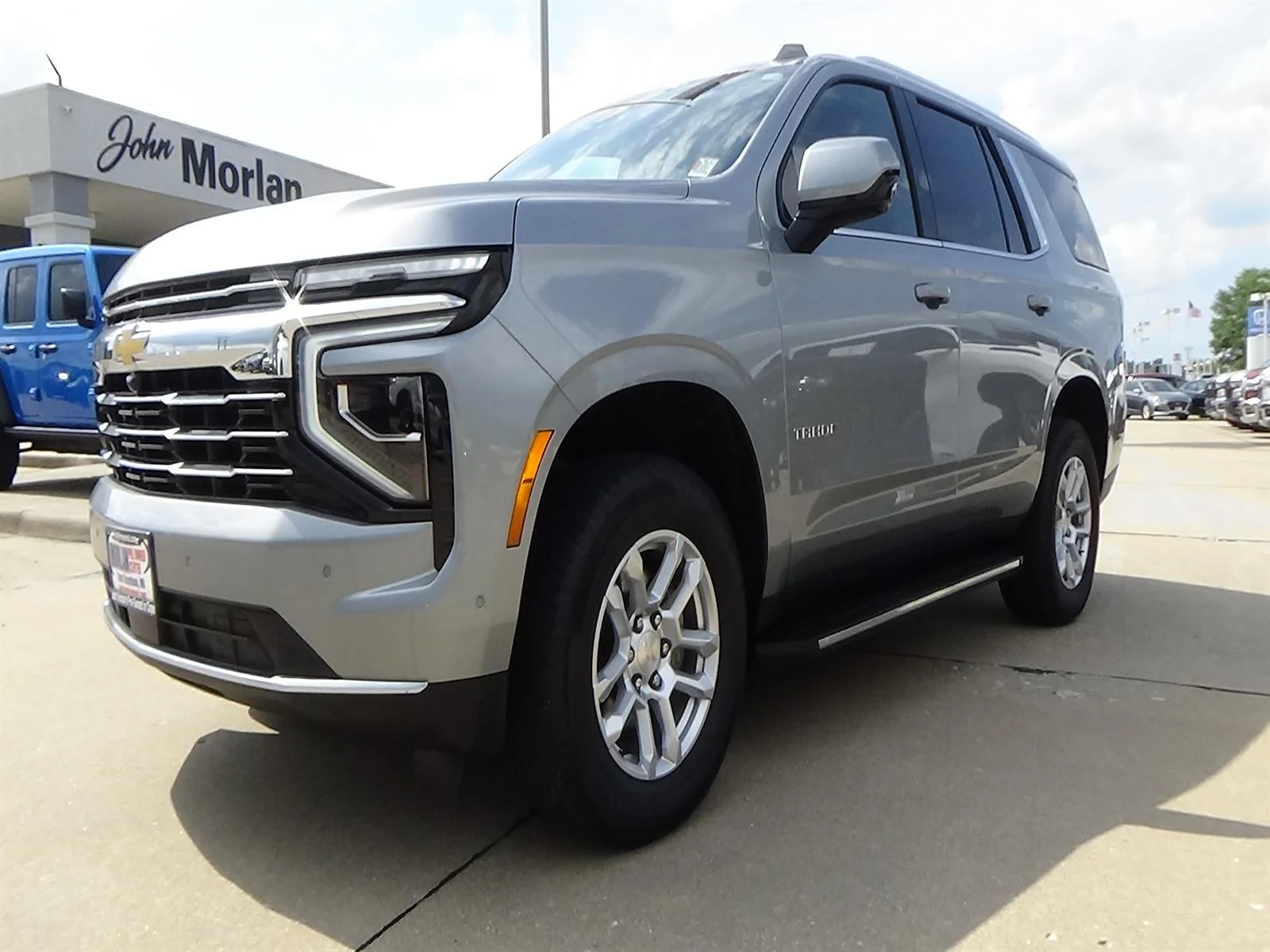 Used 2025 Sterling Gray Metallic (gxd) Chevrolet LT image 2