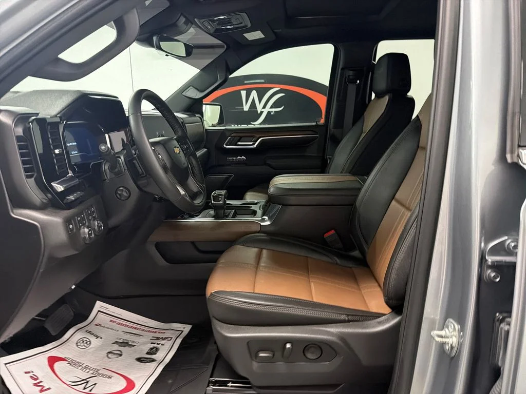 Used 2025 Gray Chevrolet High Country image 9