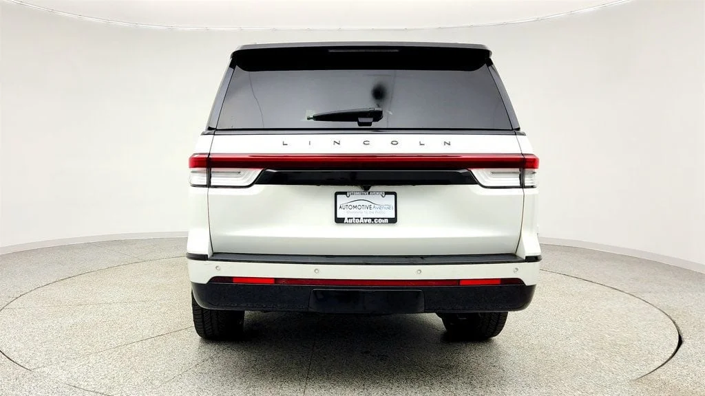 Used 2024 Pristine White Metallic Tri-Coat Lincoln Black Label 4x4 image 6