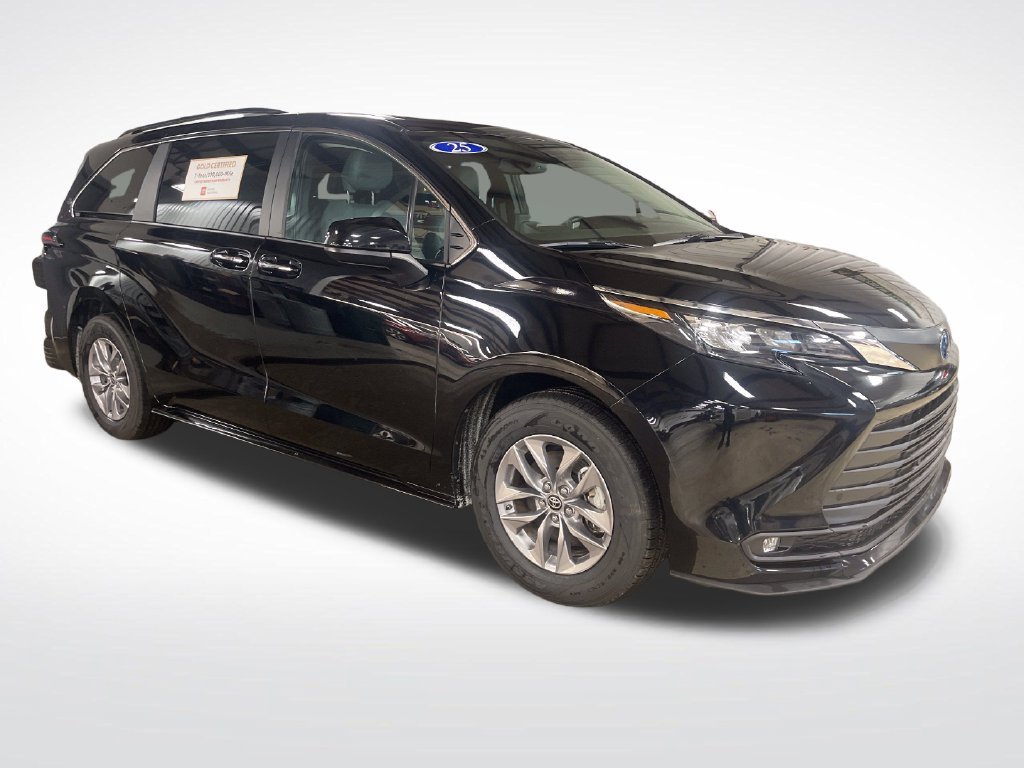 Used 2025 Black Toyota XLE image 8