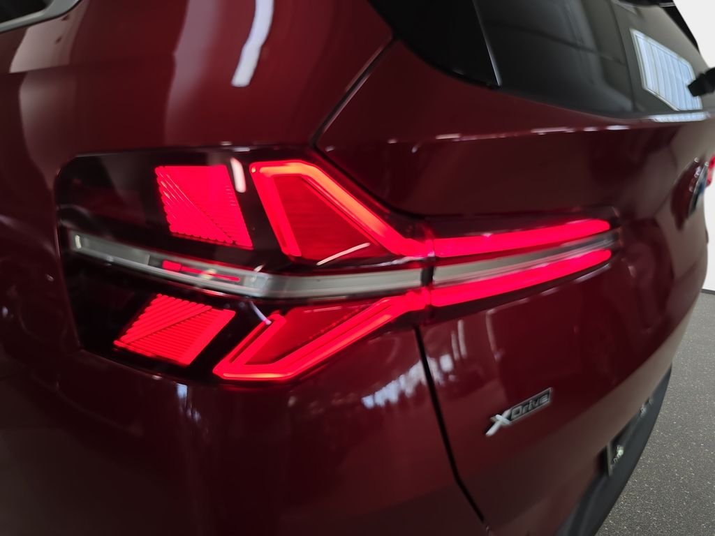 New 2026 Vegas Red Metallic BMW 30 xDrive image 22