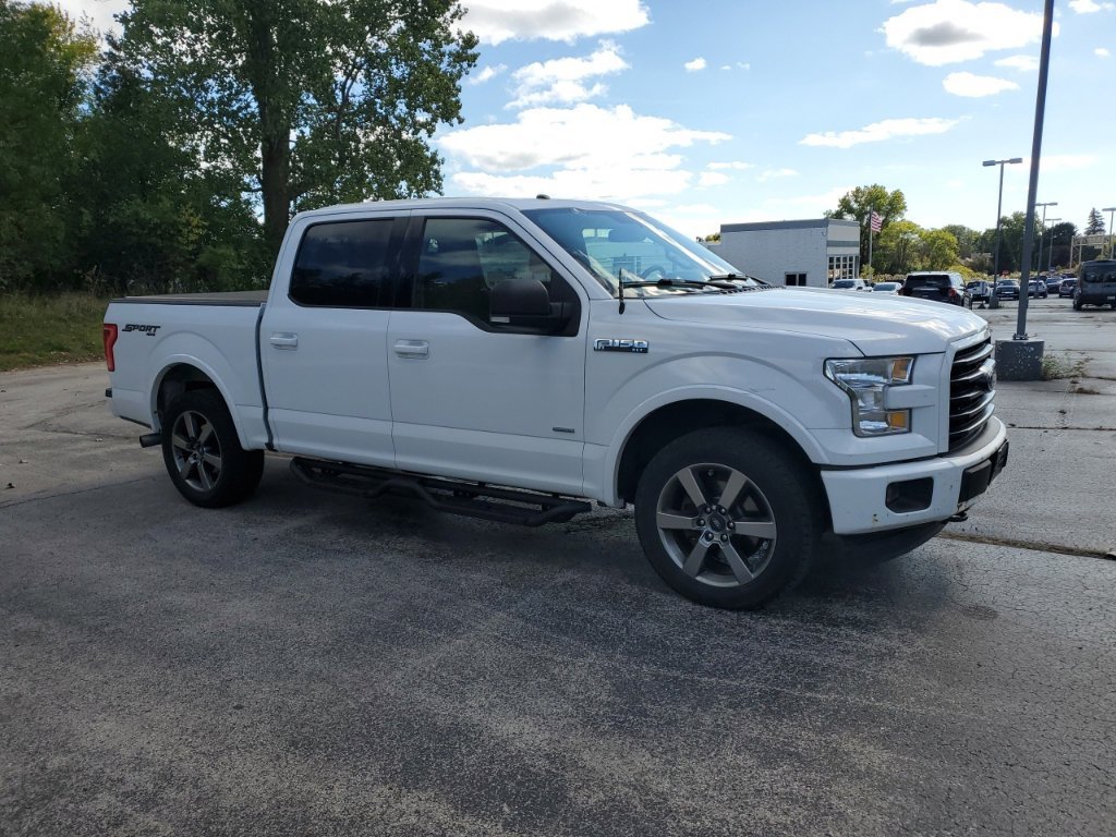 Used 2017 Oxford White Ford XLT image 4
