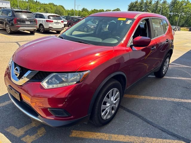 Used 2016 Cayenne Red Nissan S image 3