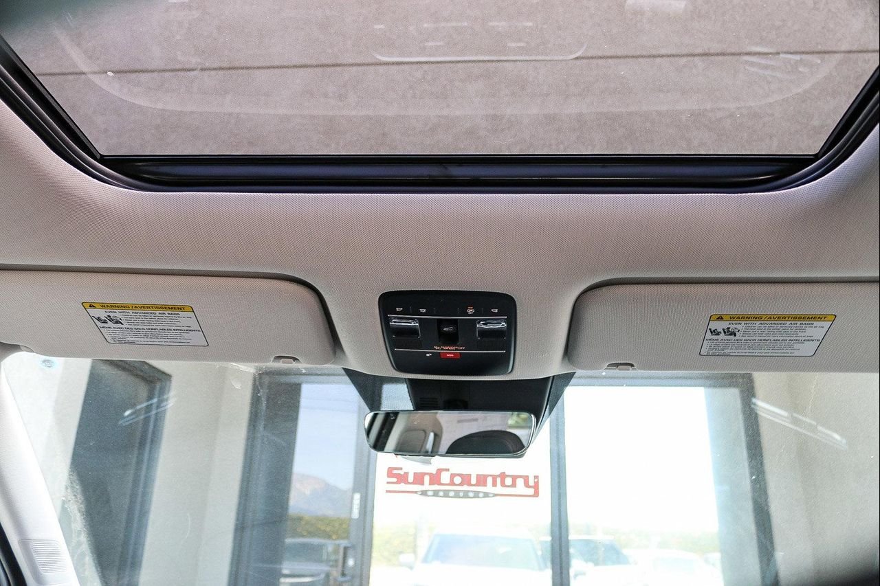 New 2026 White Hyundai SEL Premium image 16