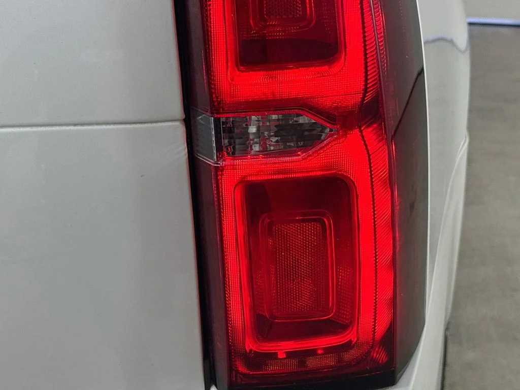 Used 2018 Iridescent Pearl Tricoat Chevrolet LT image 33