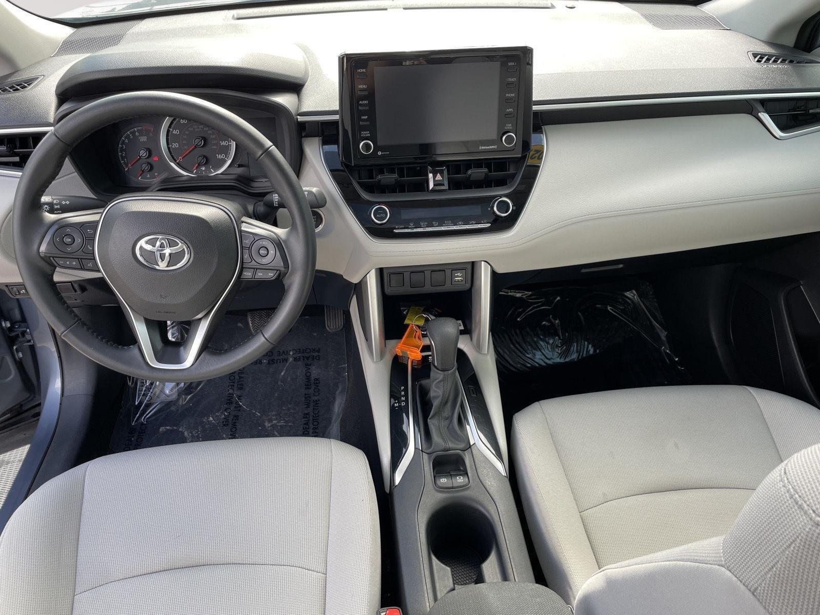 Used 2022 Celestite Toyota LE image 20