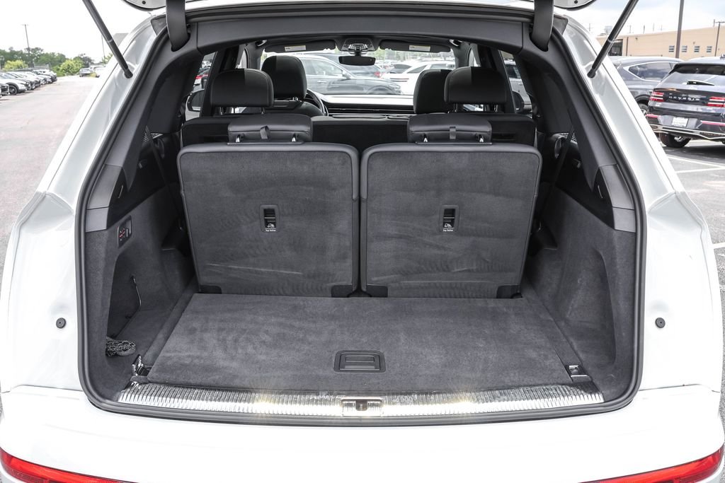 Used 2025 White Audi 55 Premium Plus image 28