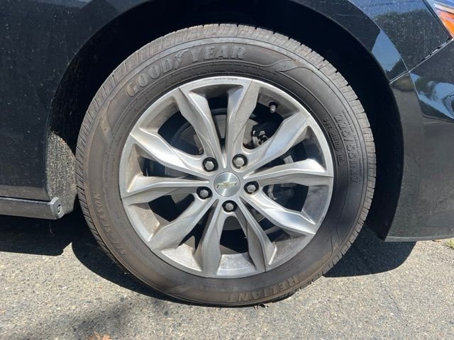 Used 2019 Black Chevrolet LT image 5
