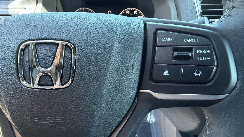 New 2026 Platinum White Pearl Honda RTL image 20
