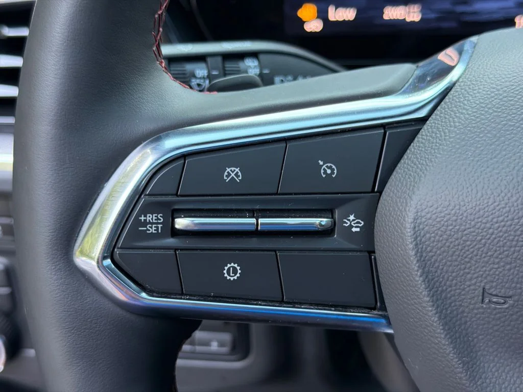 Used 2025 Gray Chevrolet RST image 25