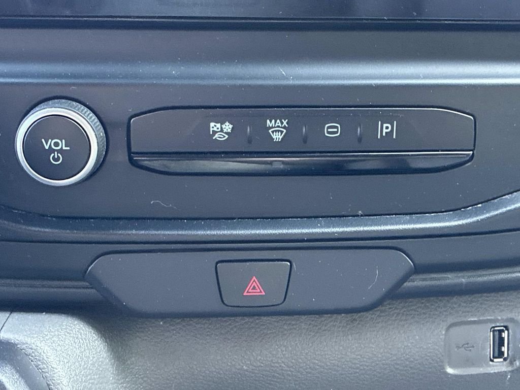 Used 2022 White Ford Base image 28