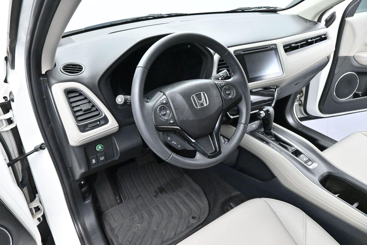 Used 2018 White Orchid Pearl Honda EX-L Navi image 14