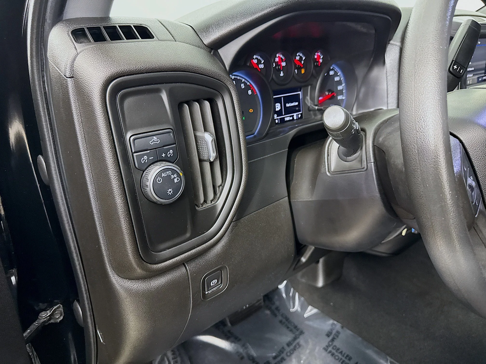 Used 2021 BLACK Chevrolet Custom image 12