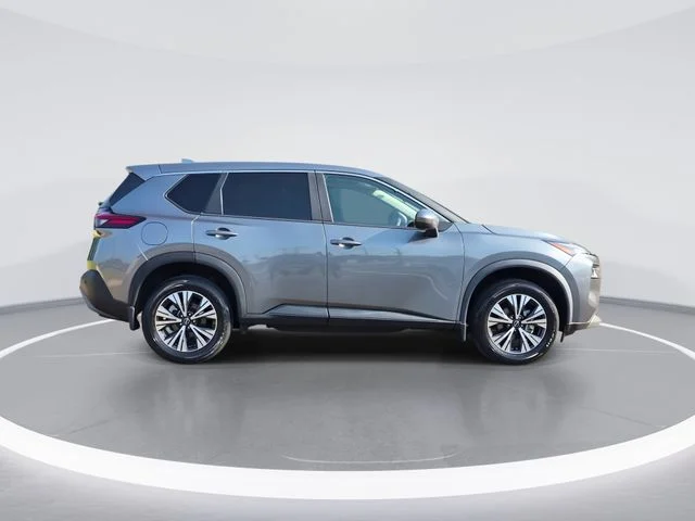 Used 2023 Gray Nissan SV image 9