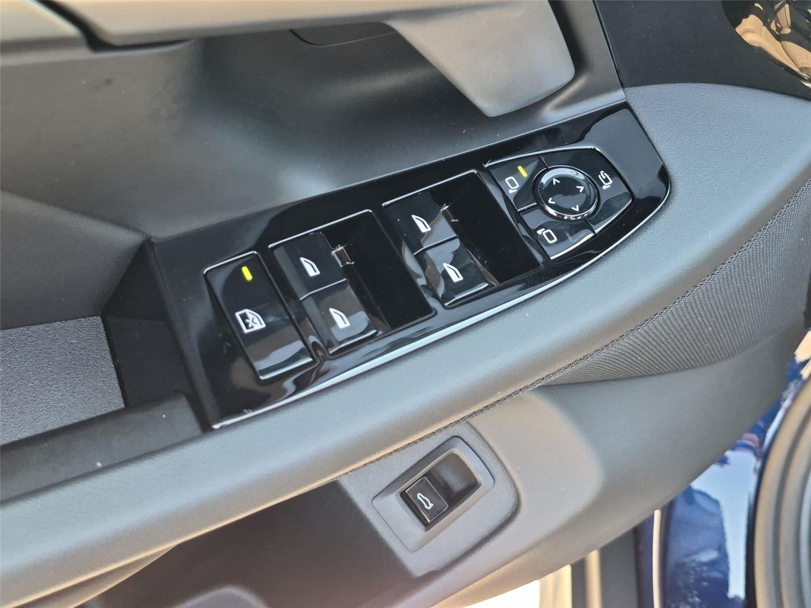 Used 2026 Tanzanite Blue II Metallic BMW 530i xDrive image 16
