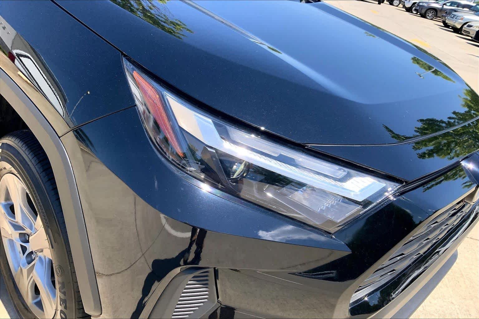 2024 Toyota RAV4 XLE - Photo 27