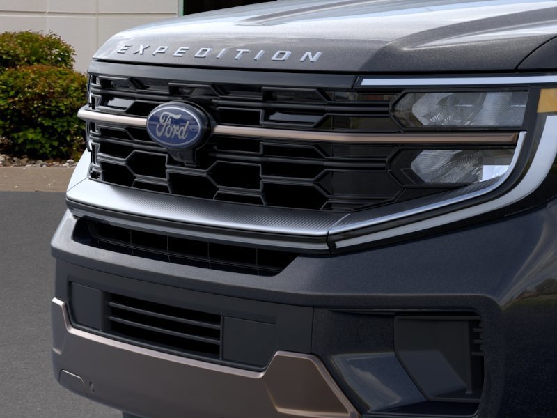 New 2026 Agate Black Metallic Ford King Ranch image 17