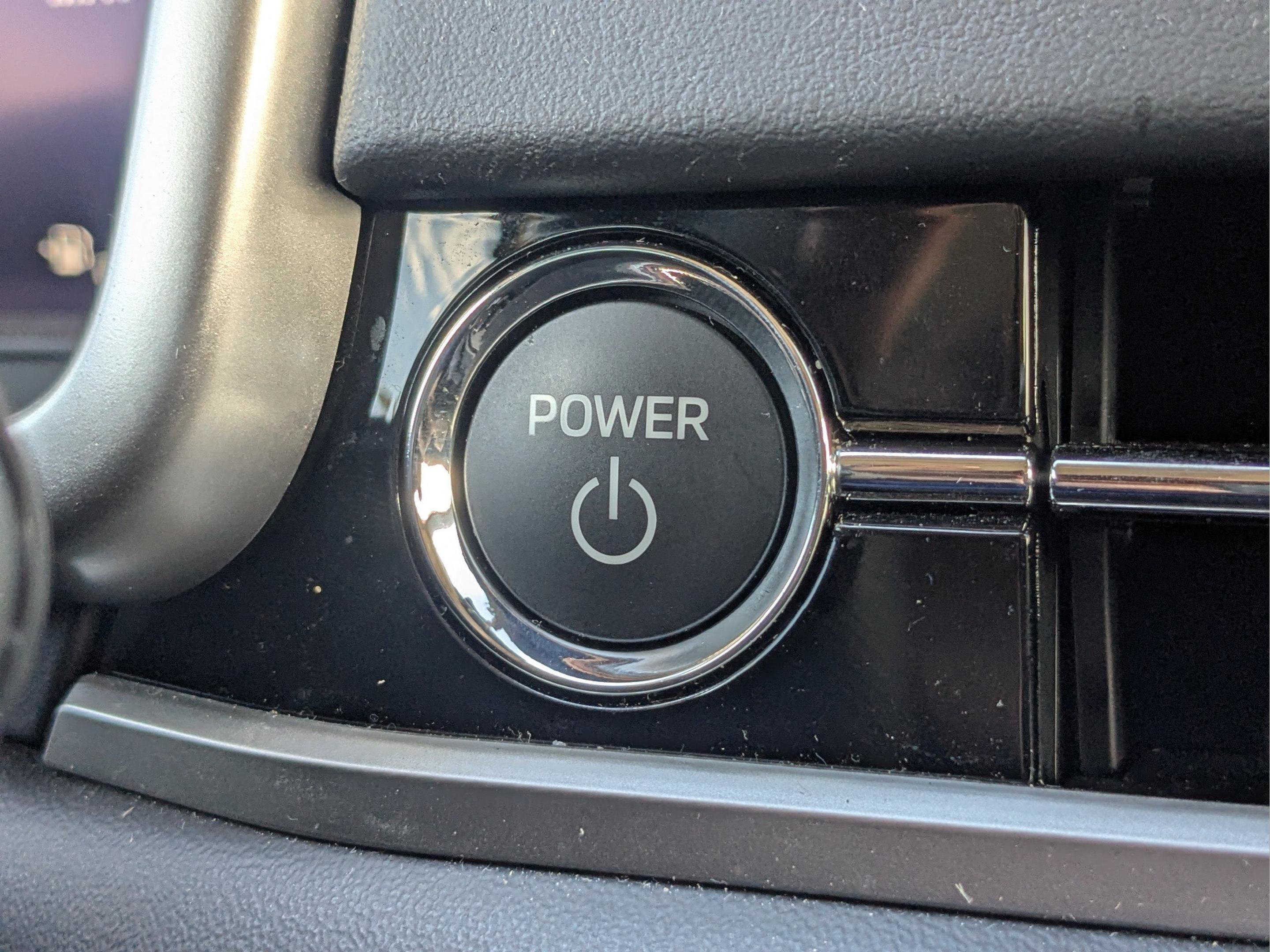 2025 Mitsubishi Outlander Plug-in Hybrid SE - Photo 31