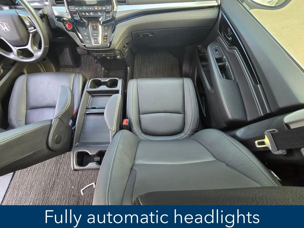Used 2024 White Honda Touring image 18