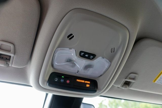 Used 2023 Summit White Buick Preferred image 34