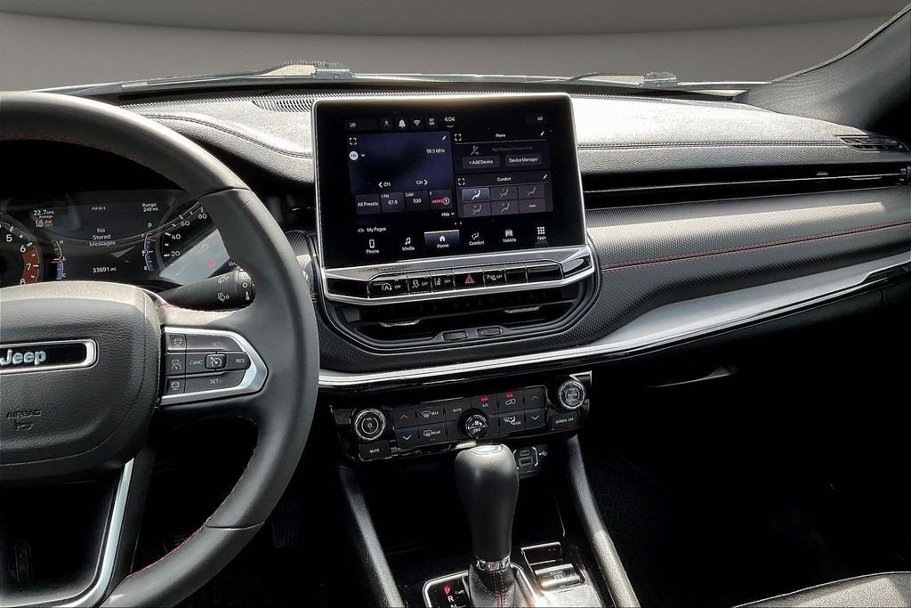Used 2025 White Jeep Trailhawk image 12