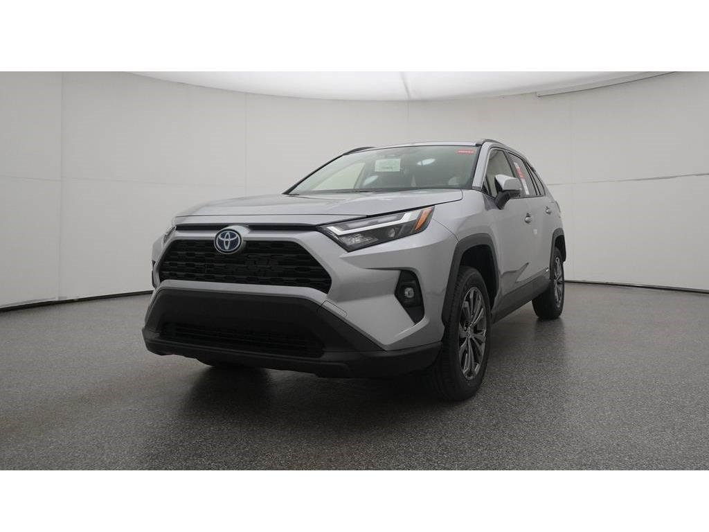 Used 2023 Silver Sky Metallic Toyota Hybrid XLE Premium image 32