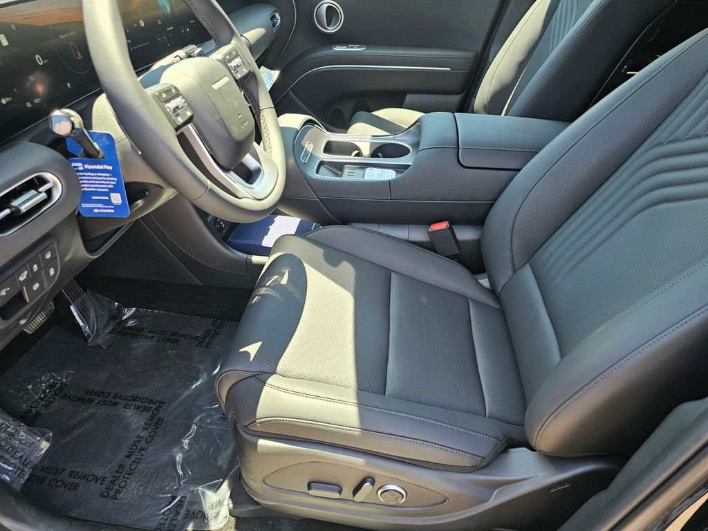New 2026 Black Hyundai SEL Premium image 25