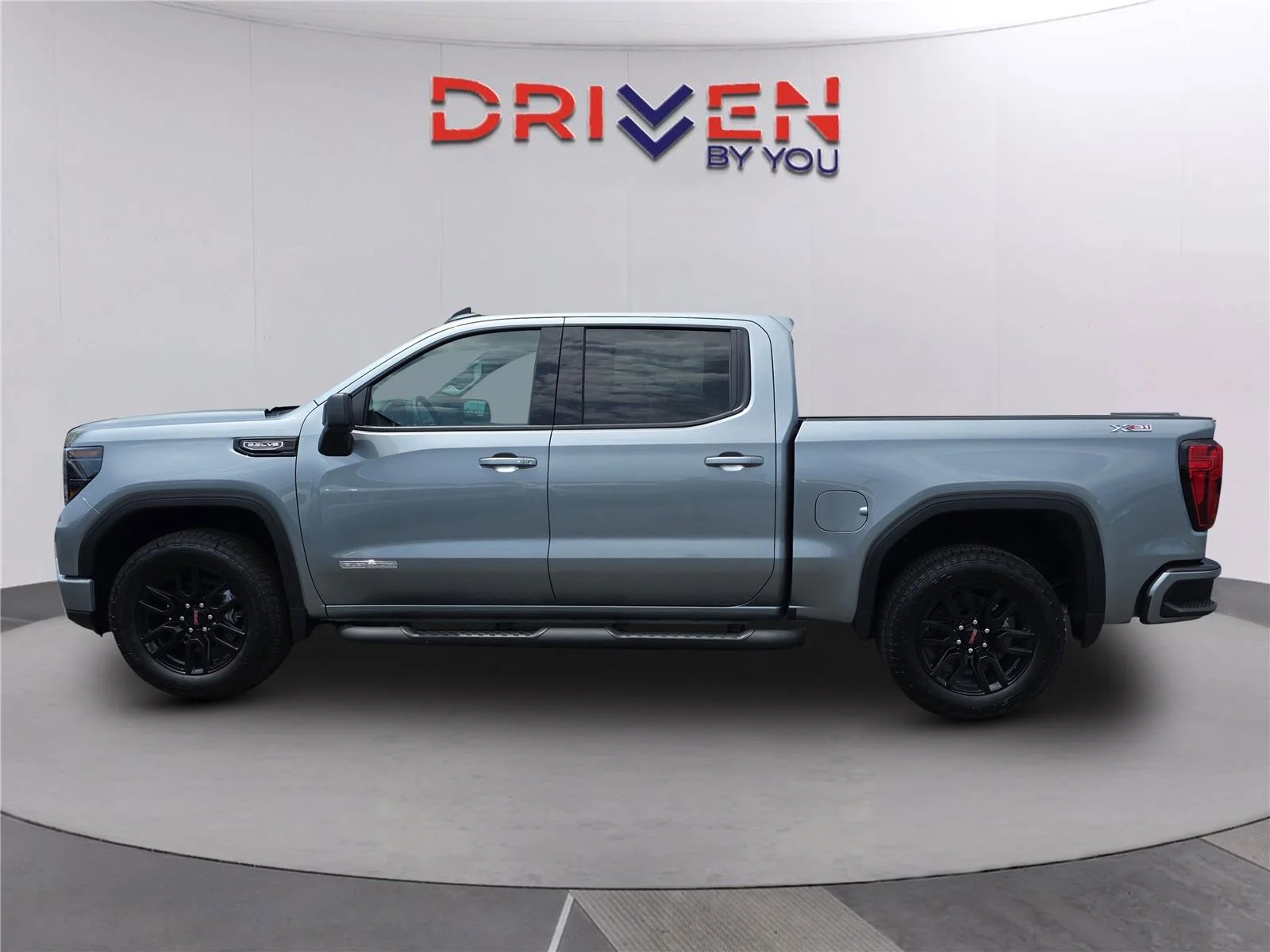 New 2026 Sterling Metallic GMC Elevation image 7