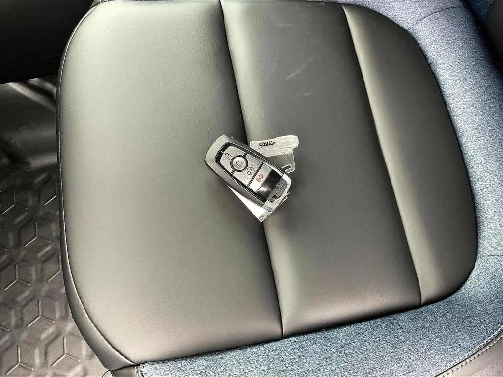 New 2026 Oxford White Ford Outer Banks® image 33