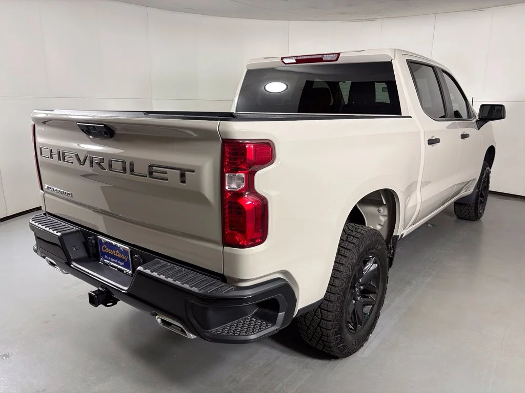 Used 2026 White Chevrolet Custom Trail Boss image 10