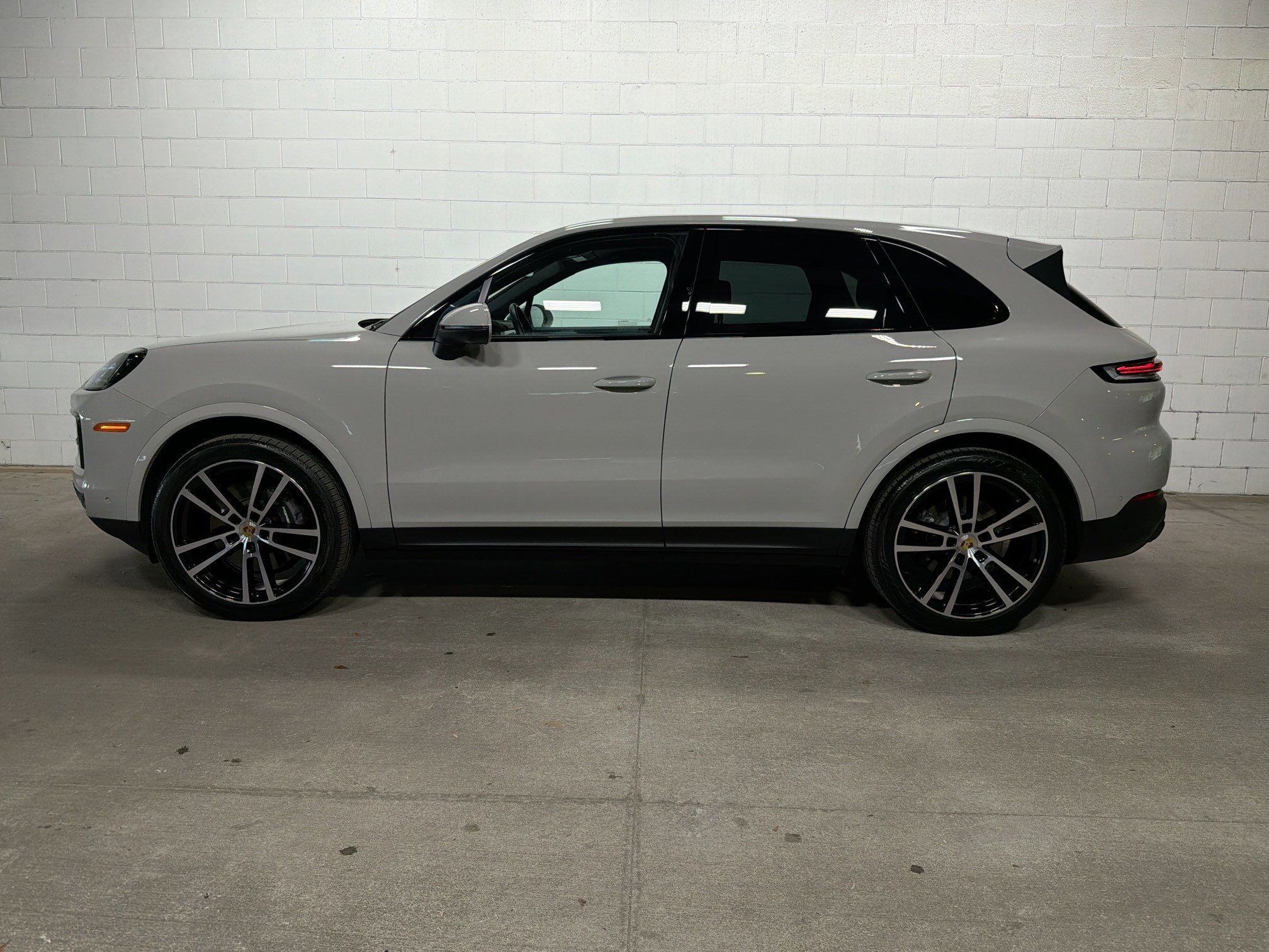 Certified Used 2024 Chalk Porsche  image 2