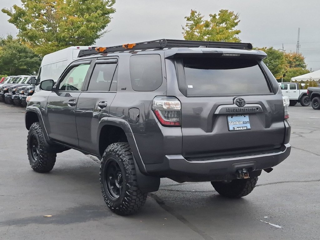 Used 2019 Gray Toyota SR5 Premium image 4