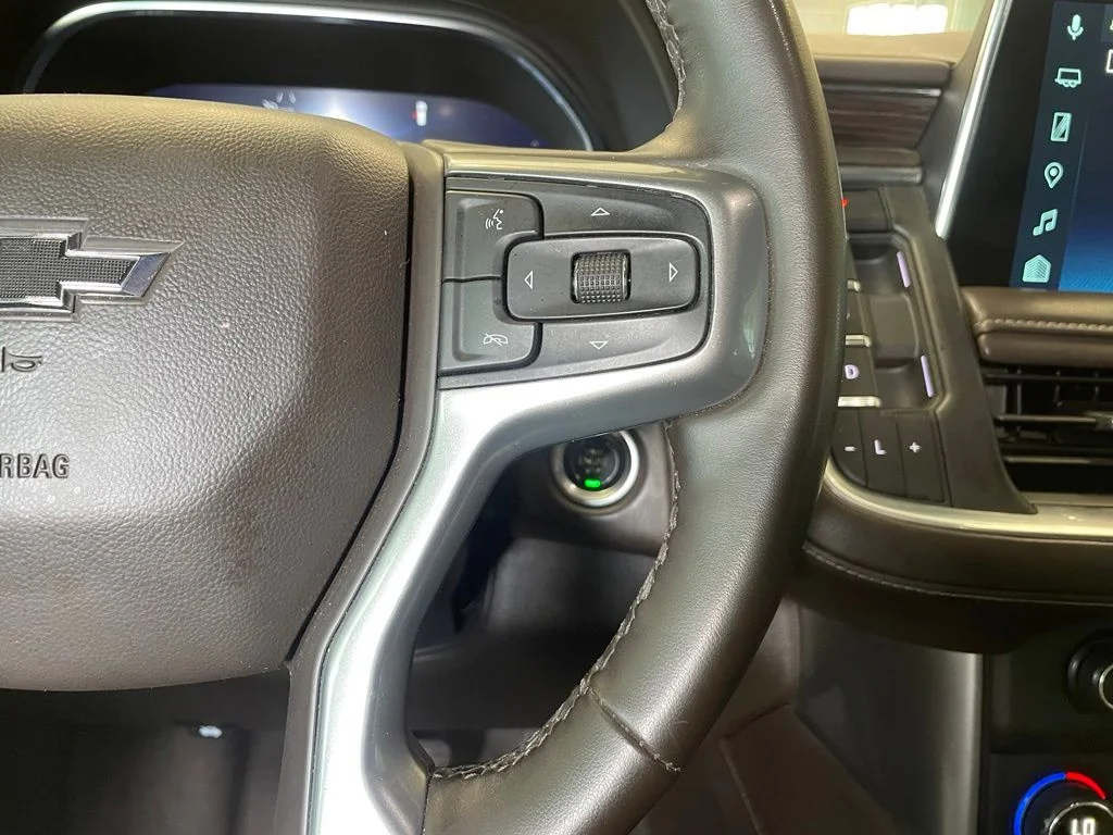 Used 2024 Green Chevrolet Z71 image 15